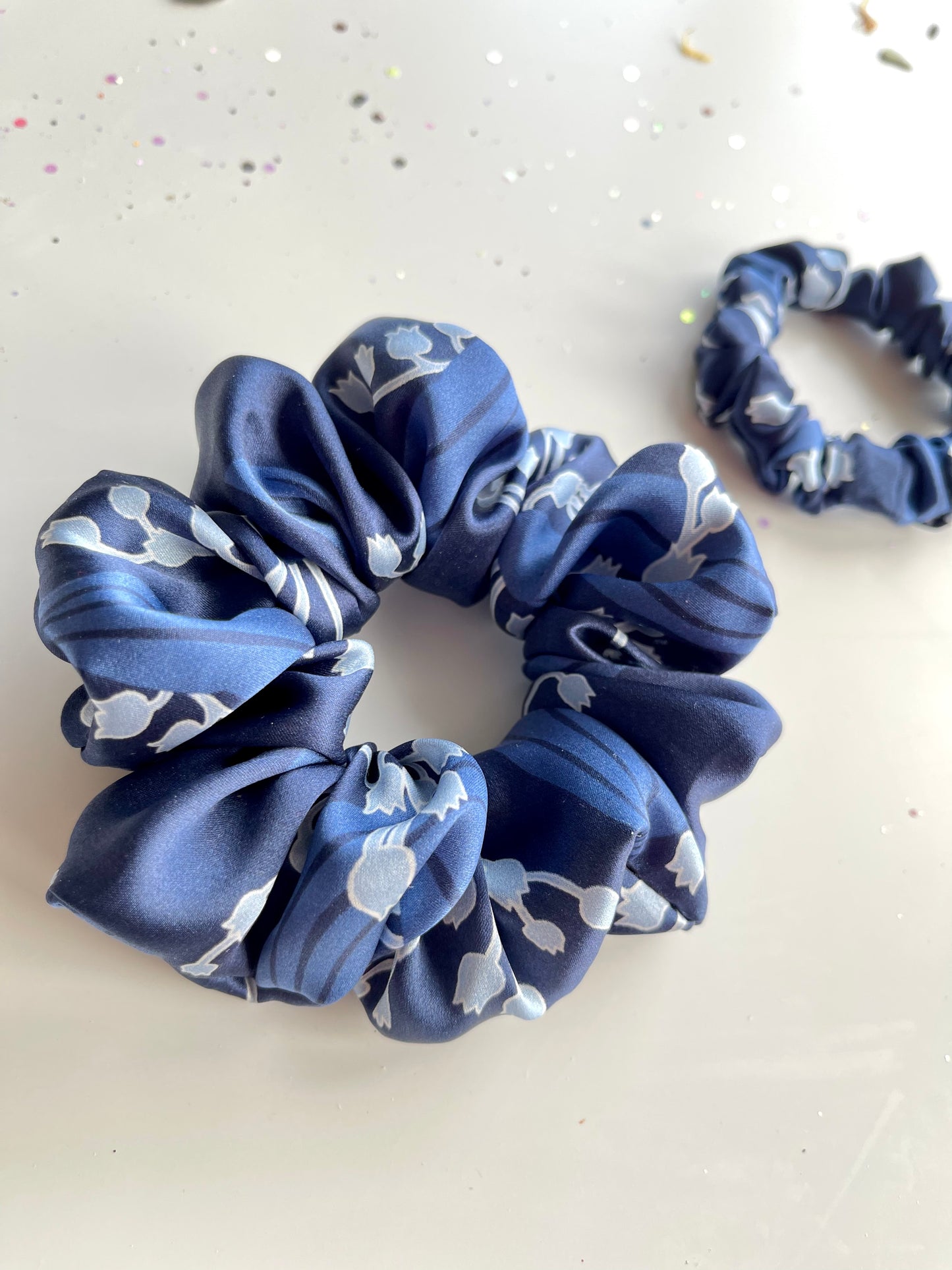 Elegant Silk Scrunchies Set Liberty silk satin - Lily in Valley